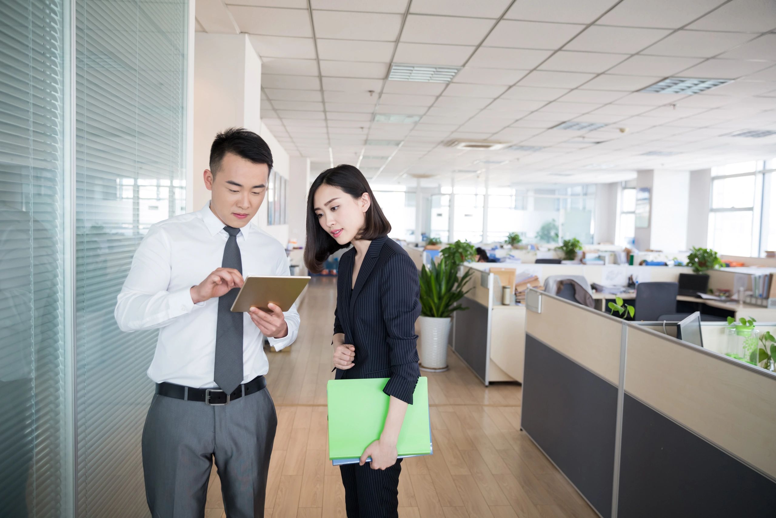 international business sourcing China logistics modern office